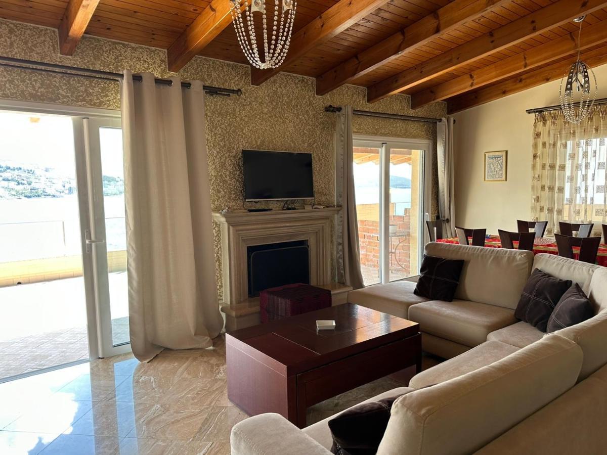 Penthouse Sea View Apartment Sarande Exterior photo